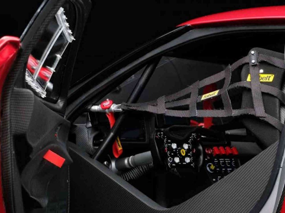 Réplica da Ferrari 396 GT3 da Amalgam